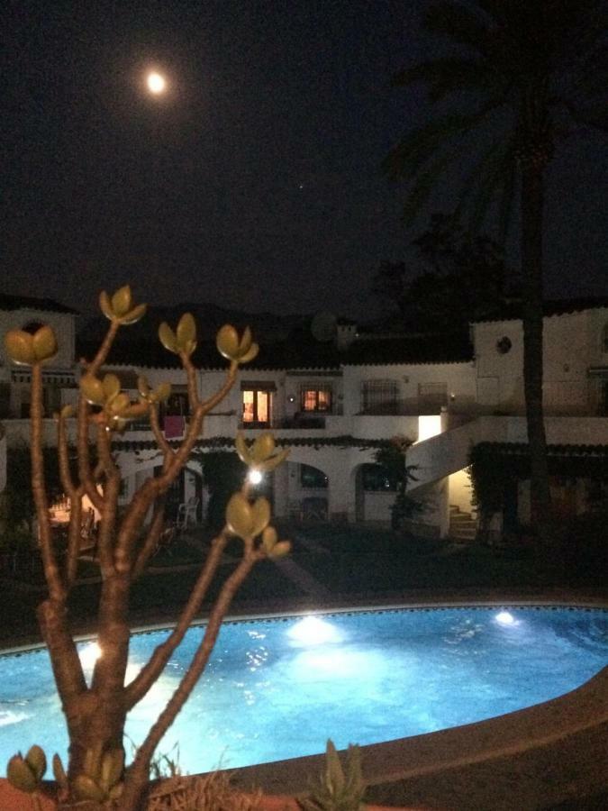 데니아 Oasis 아파트 외부 사진